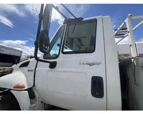 INTERNATIONAL 4400 Door Assembly, Front