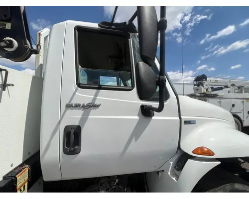INTERNATIONAL 4400 Door Assembly, Front