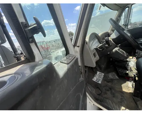 INTERNATIONAL 4400 Door Assembly, Front