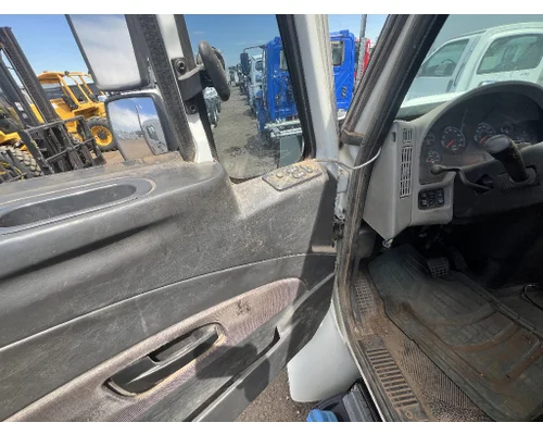 INTERNATIONAL 4400 Door Assembly, Front