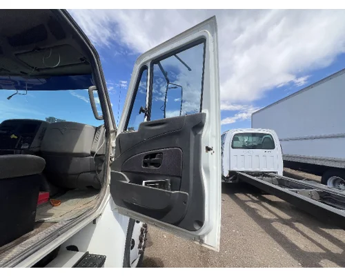 INTERNATIONAL 4400 Door Assembly, Front