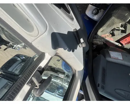 INTERNATIONAL 4400 Door Assembly, Front
