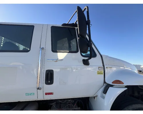INTERNATIONAL 4400 Door Assembly, Front