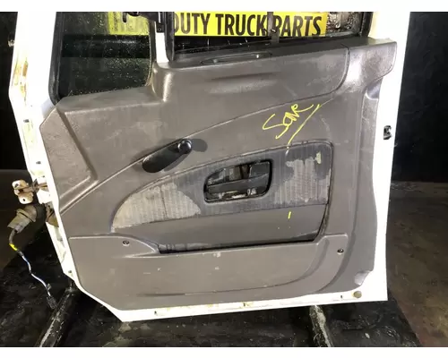 INTERNATIONAL 4400 Door Assembly, Front
