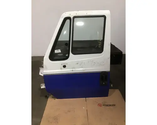INTERNATIONAL 4400 Door Assembly