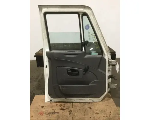 INTERNATIONAL 4400 Door Assembly