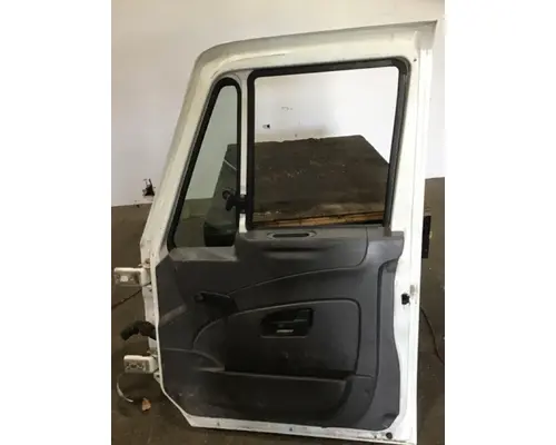 INTERNATIONAL 4400 Door Assembly