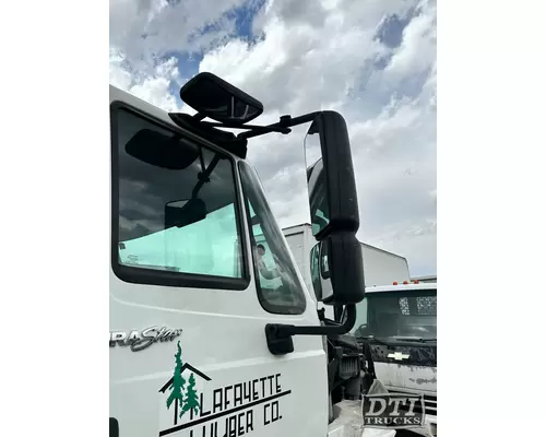 INTERNATIONAL 4400 Door Glass, Front