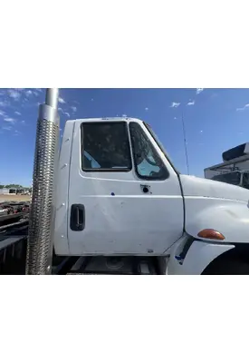 INTERNATIONAL 4400 Door Vent Glass, Front