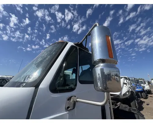 INTERNATIONAL 4400 Door Vent Glass, Front