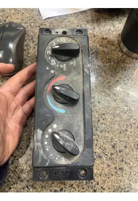 INTERNATIONAL 4400 ECM (HVAC)/climate control