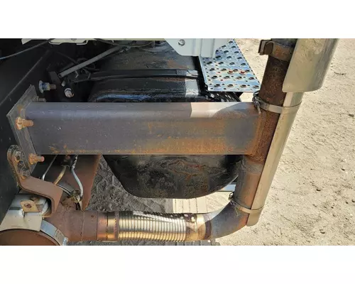 INTERNATIONAL 4400 Exhaust Mounting Bracket 