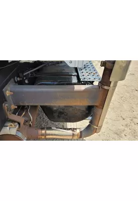 INTERNATIONAL 4400 Exhaust Mounting Bracket 