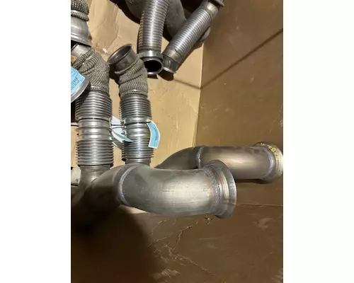 INTERNATIONAL 4400 Exhaust Pipe