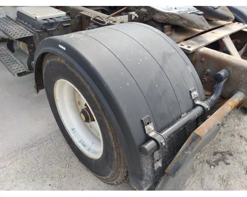 INTERNATIONAL 4400 FENDER, QUARTERHALF REAR