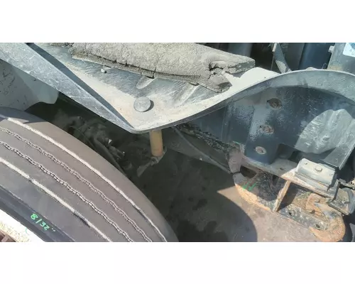INTERNATIONAL 4400 FENDER, SPLASH SHIELDGUARD