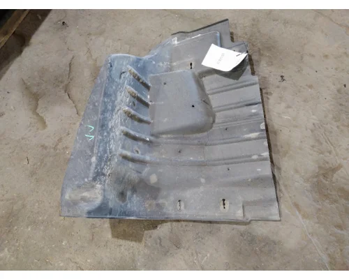 INTERNATIONAL 4400 FENDER, SPLASH SHIELDGUARD