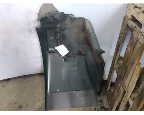 INTERNATIONAL 4400 FENDER EXTENSION