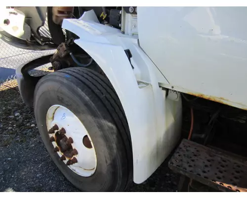INTERNATIONAL 4400 FENDER EXTENSION