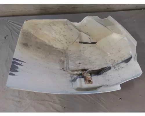 INTERNATIONAL 4400 FENDER EXTENSION
