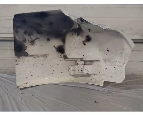 INTERNATIONAL 4400 FENDER EXTENSION
