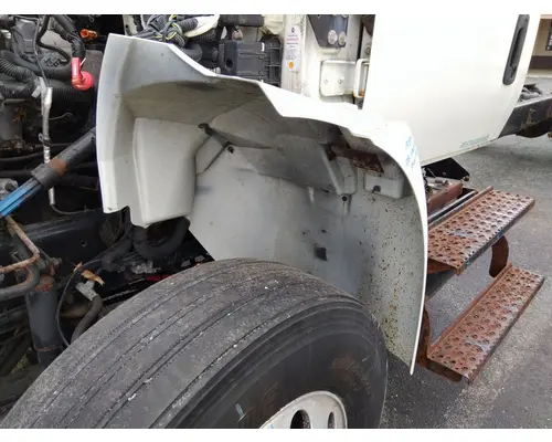 INTERNATIONAL 4400 FENDER EXTENSION