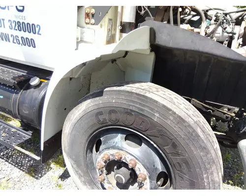 INTERNATIONAL 4400 FENDER EXTENSION
