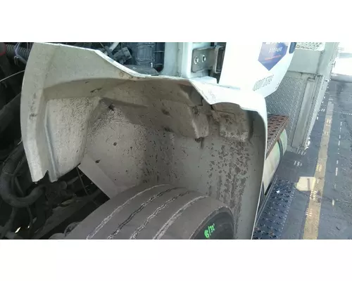INTERNATIONAL 4400 FENDER EXTENSION