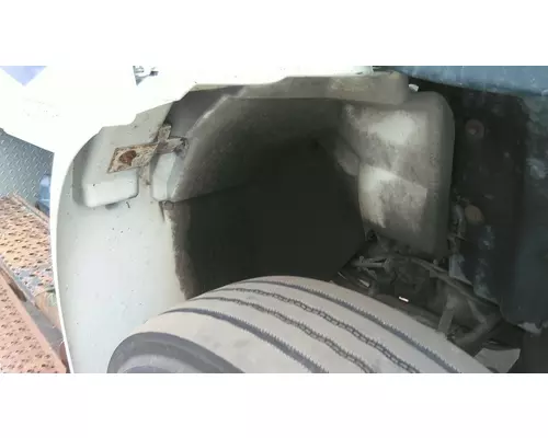 INTERNATIONAL 4400 FENDER EXTENSION