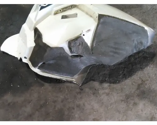 INTERNATIONAL 4400 FENDER EXTENSION