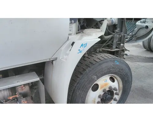 INTERNATIONAL 4400 FENDER EXTENSION