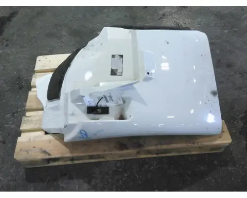 INTERNATIONAL 4400 FENDER EXTENSION