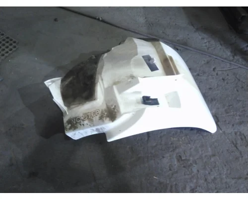 INTERNATIONAL 4400 FENDER EXTENSION