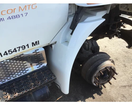 INTERNATIONAL 4400 FENDER EXTENSION