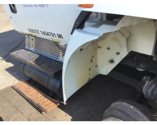 INTERNATIONAL 4400 FENDER EXTENSION