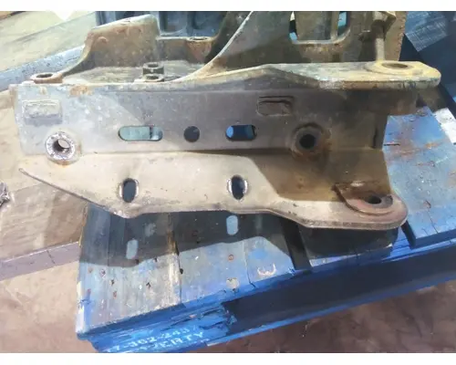 INTERNATIONAL 4400 FRAME HORN