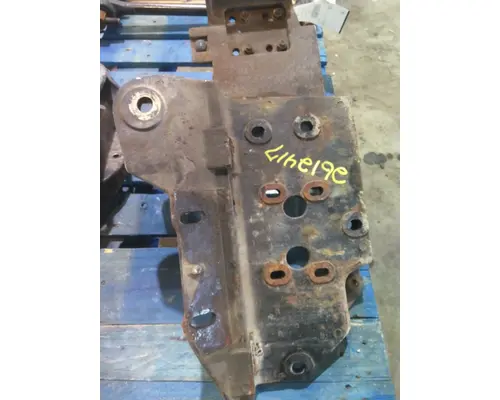 INTERNATIONAL 4400 FRAME HORN