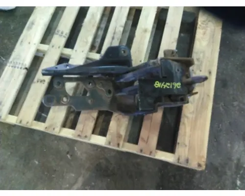 INTERNATIONAL 4400 FRAME HORN
