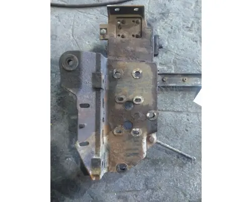 INTERNATIONAL 4400 FRAME HORN