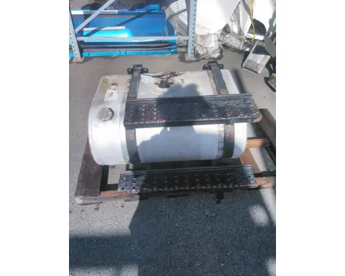 INTERNATIONAL 4400 FUEL TANK