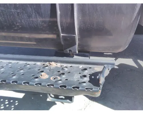 INTERNATIONAL 4400 FUEL TANK