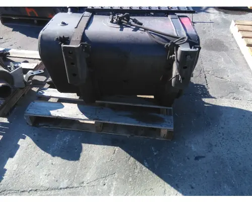 INTERNATIONAL 4400 FUEL TANK