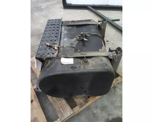 INTERNATIONAL 4400 FUEL TANK