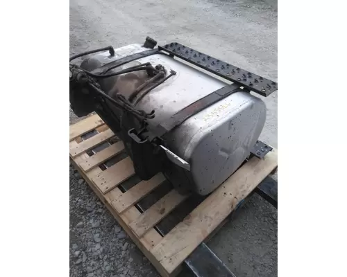 INTERNATIONAL 4400 FUEL TANK