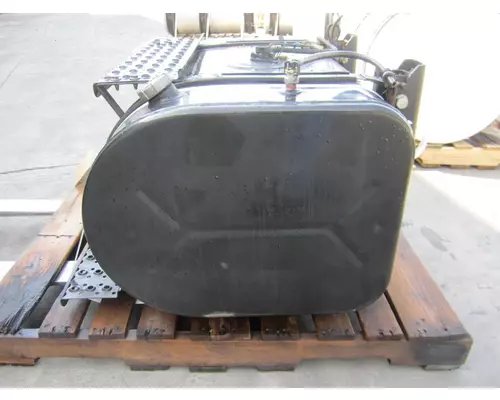 INTERNATIONAL 4400 FUEL TANK