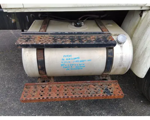INTERNATIONAL 4400 FUEL TANK