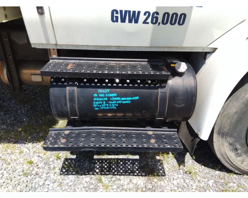 INTERNATIONAL 4400 FUEL TANK