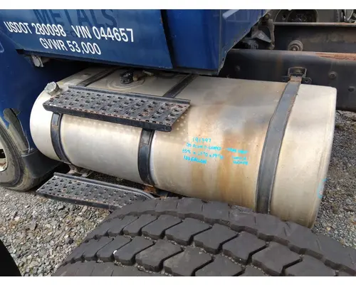 INTERNATIONAL 4400 FUEL TANK