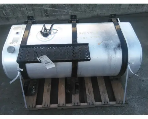 INTERNATIONAL 4400 FUEL TANK