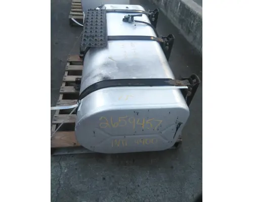 INTERNATIONAL 4400 FUEL TANK